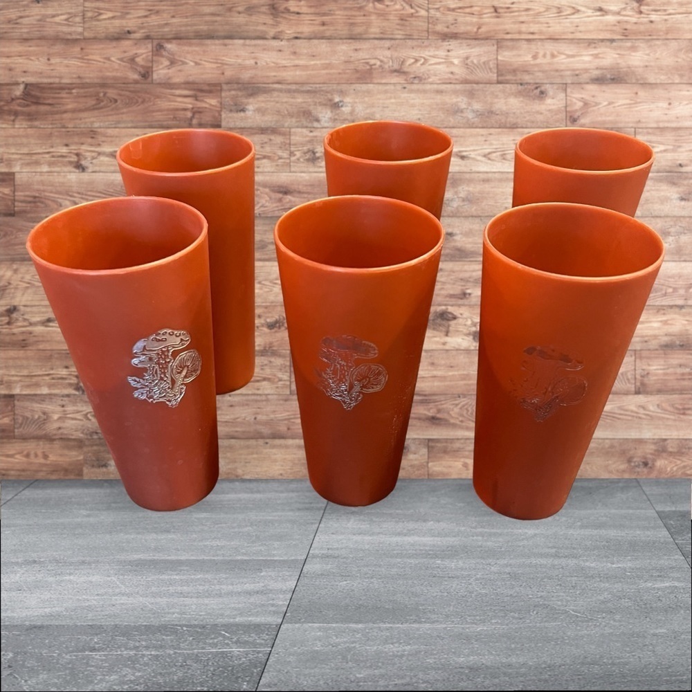 Retro Vintage Mushroom Cocktail Hard Plastic Cups Set of 6 Rust Orange & Gold